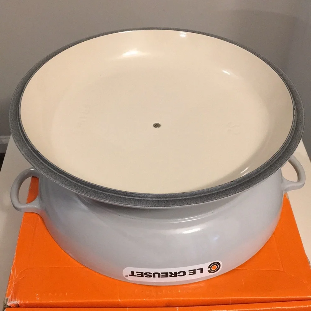 Le Creuset brand new